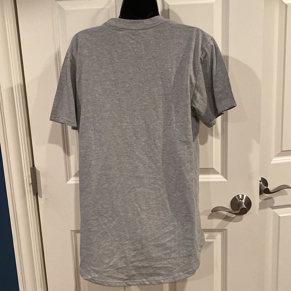XL Hallmark Gray tshirt - new with tags - Picture 2 of 3